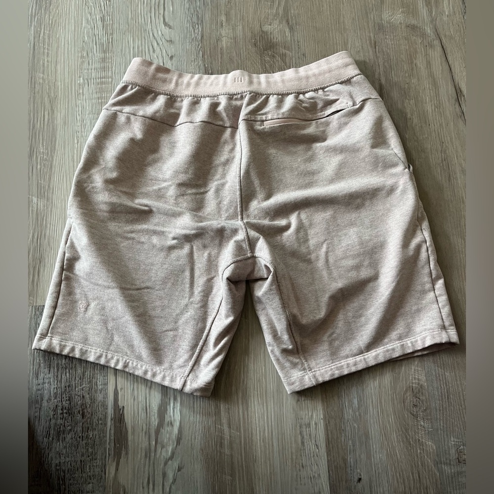 Lululemon - Picture 2 of 7
